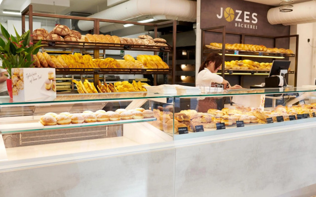 Vienna Sunny Side Up Apartments