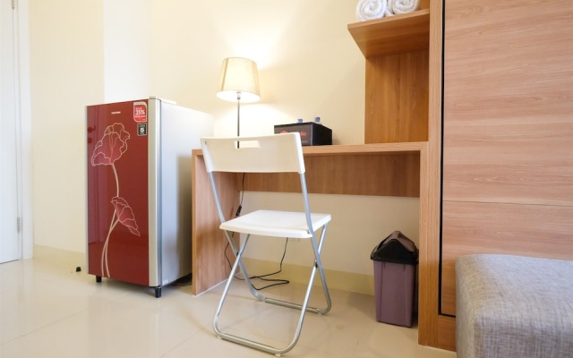 Modern Studio at Green Pramuka City Apartment near to Shopping Center – Guest Rooms – Jakarta