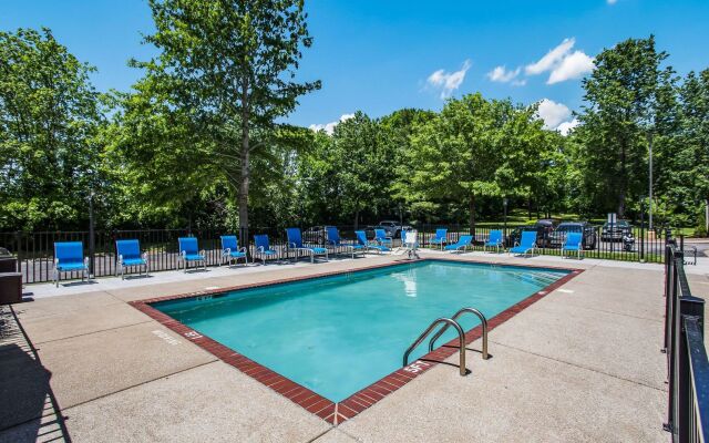 Clarion Pointe Franklin - Nashville Area