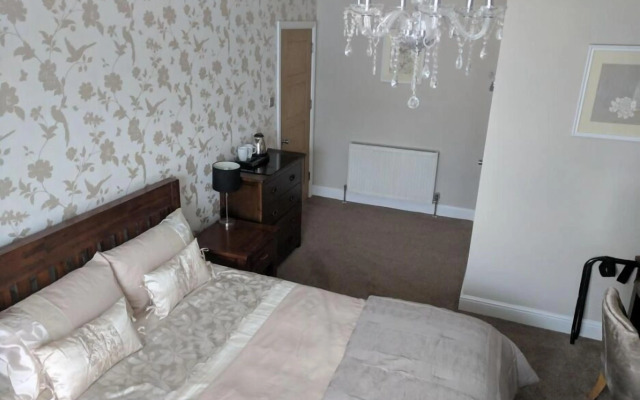 Lion House Bed and Breakfast