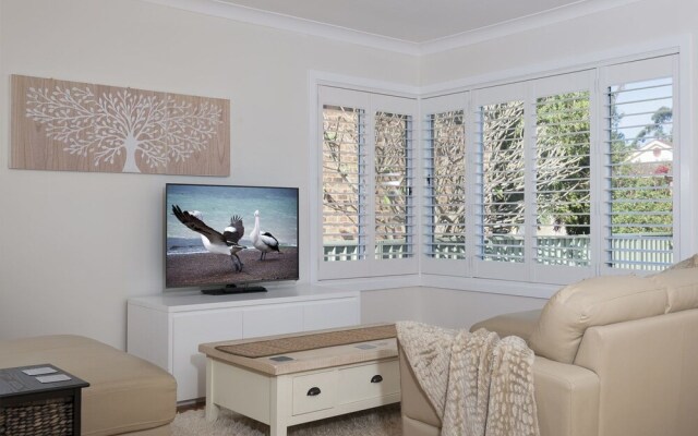 Rubys Retreat', 44 Achilles Street - pet friendly, aircon & boat parking