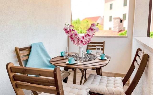 Central Apartment Bol