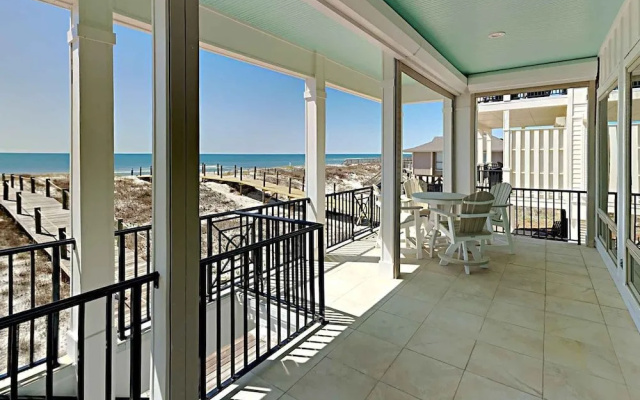 Beach Nut by Southern Vacation Rentals