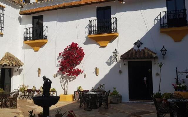 Hacienda El Santiscal - Adults Only