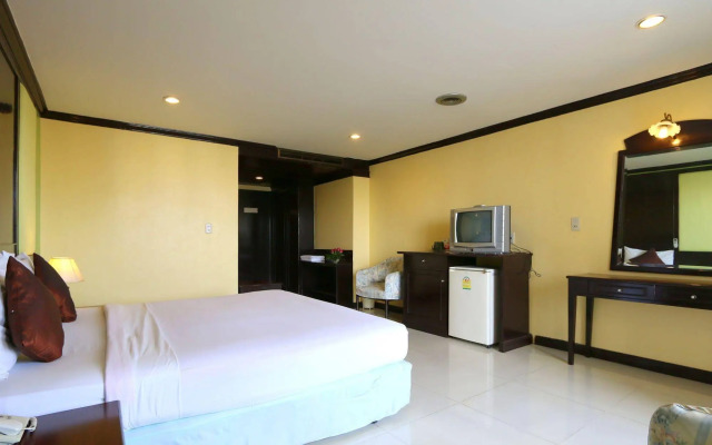 Mike Beach Resort Pattaya - SHA