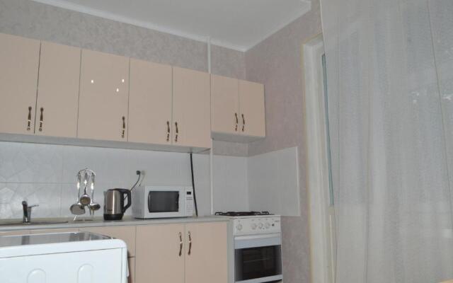 Apartment on Ibraimova, 69