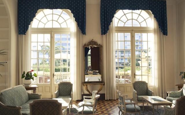Grand Hotel