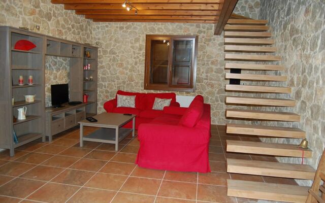Pyrgos Luxury Country Home