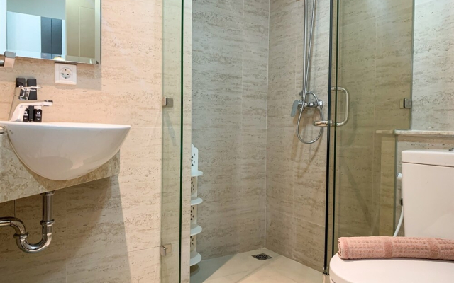 Nice And Comfort 1Br At Gold Coast Apartment