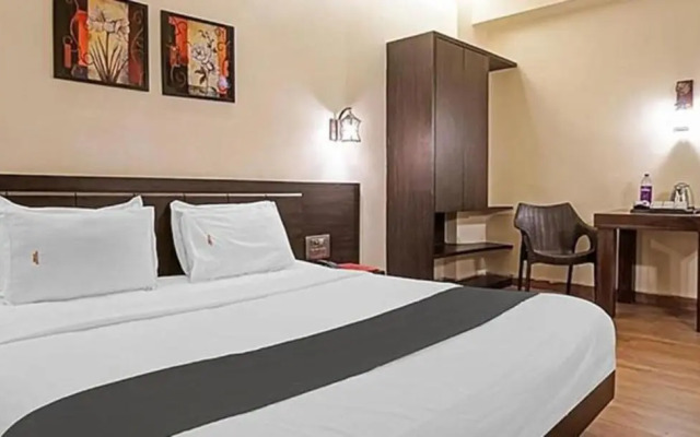 Omkar Executive by OYO Rooms