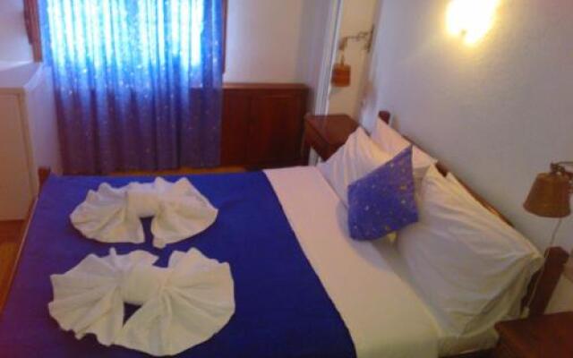 Guesthouse Rousis