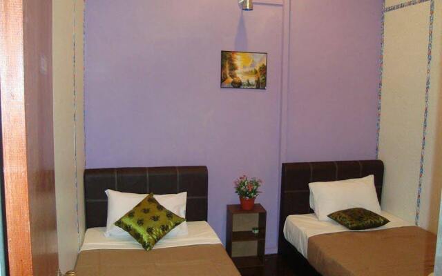 River Golden House - Hostel