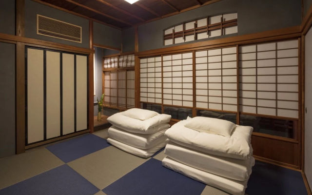 Hikoso-machi Gin no Ma