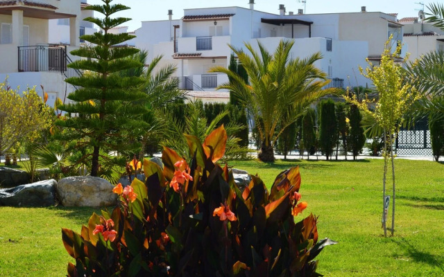 Ground floor apartment, private patio, east facing