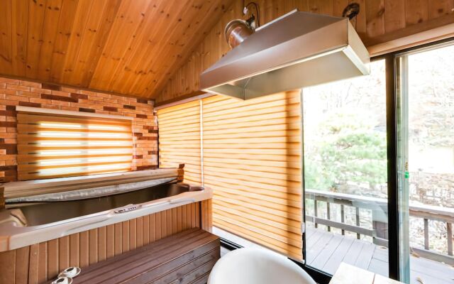Yangpyeong Alice Spa Pension