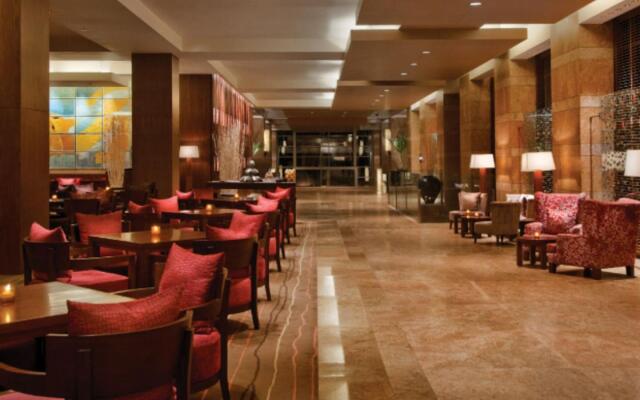 Grand Hyatt Mumbai Hotel and Serviced Apartments