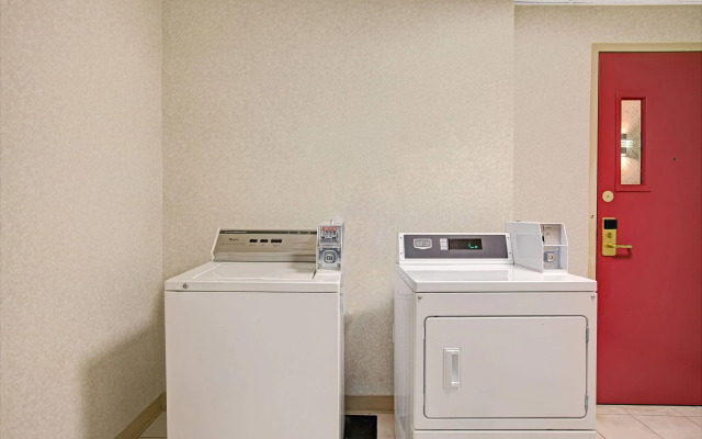 Days Inn by Wyndham Parsippany