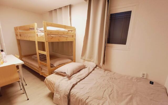 G Yongsan Inn