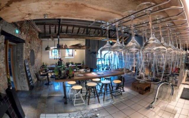 Hotel / Weingut Meintzinger