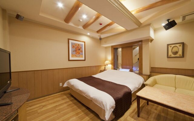 Hotel Wow The King & Queen Himeji-Higashi - Adult Only