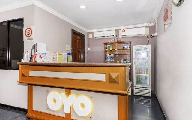 OYO 472 Comfort Hotel 1