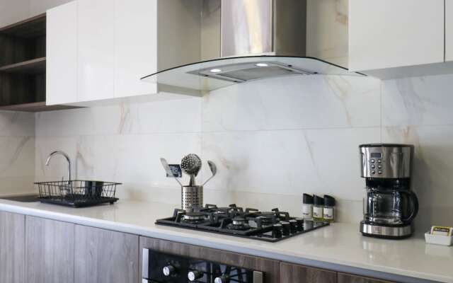 w Bright 2BR Duplex in Miraflores