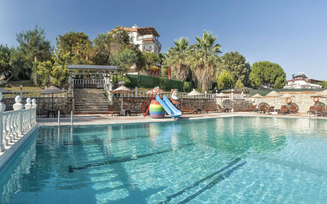 Temple Beach Hotel