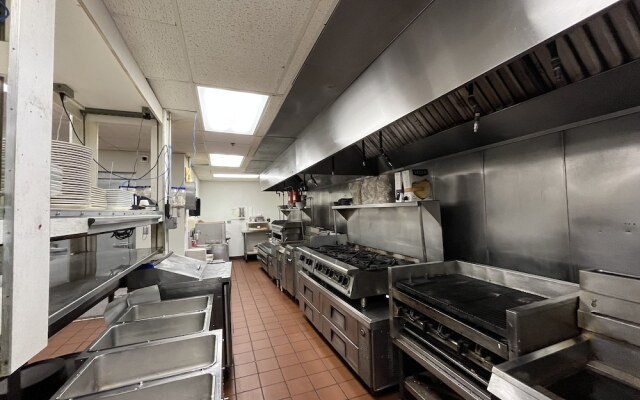 Presque Isle Inn & Convention Center