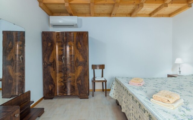 Traditional Stone Holiday House for up to 8 Persons