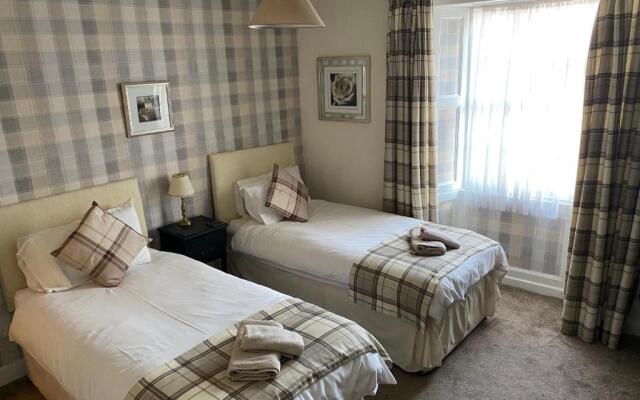 Queens Hotel