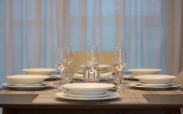 Executive Bay Tower B