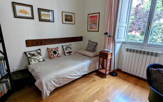 Beautiful 2-bed Apartment in Roma