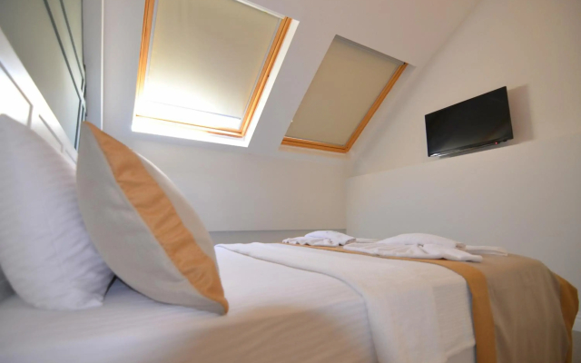 Juglans Suites
