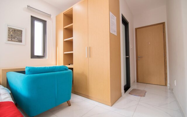 Shibrows By RedDoorz