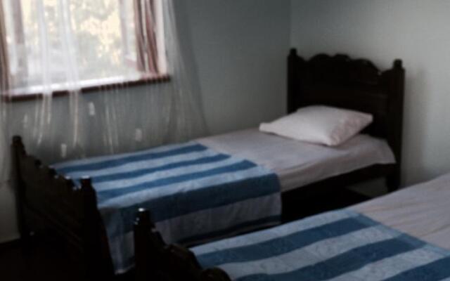 Mari Guest House