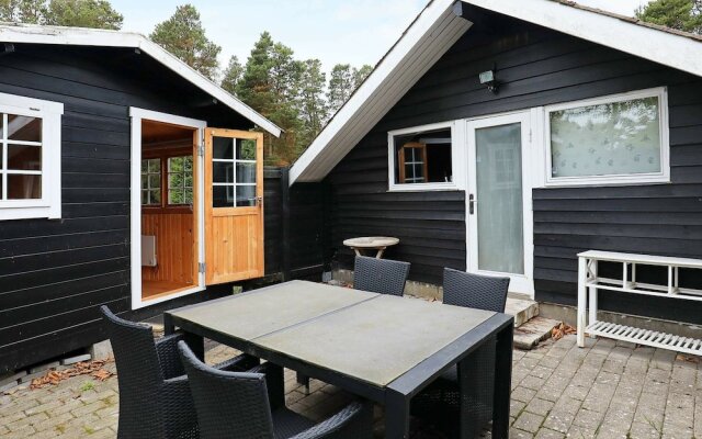 6 Person Holiday Home in Rodby