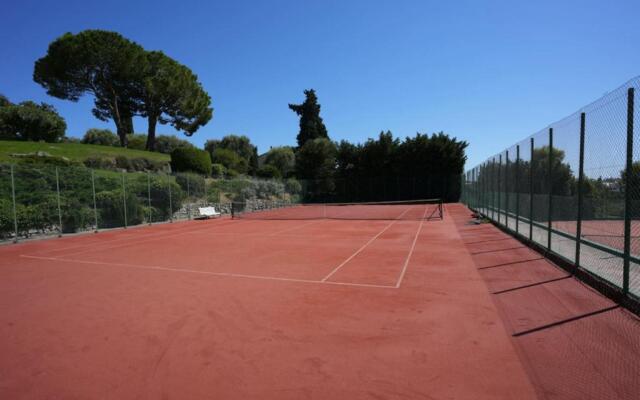 Superb 3 rooms with pool and tennis
