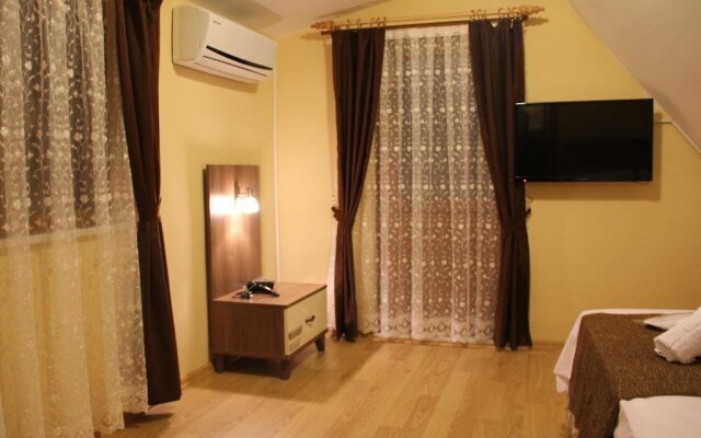 Shami Suites