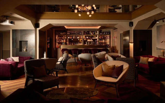 Loly Boutique Hotel