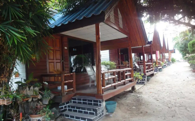 Haad Rin Hill Bungalow