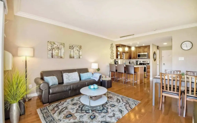 Southern Exposure w/ Private Balcony