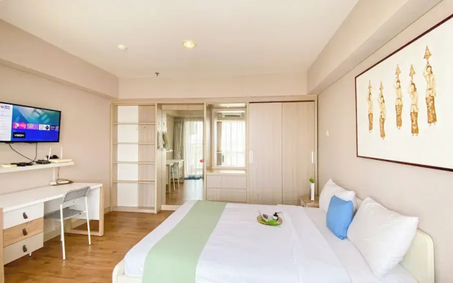 Homey and Good Studio at H Residence Apartment