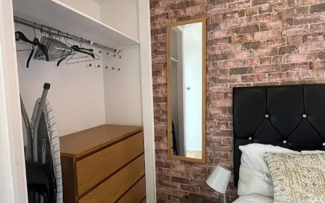 Stunning 1 Bedroom Apartment in Dagenham