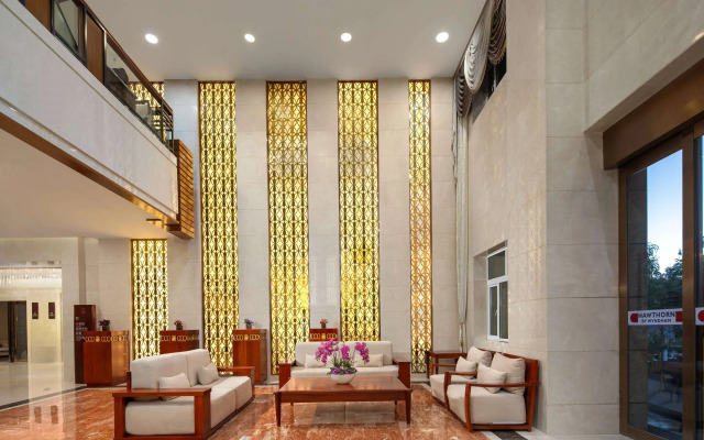 Hawthorn By Wyndham Shangri-La Old Town