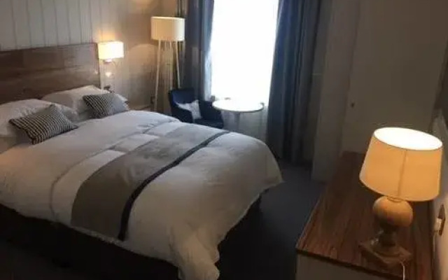 Waterfront Hotel Dungloe