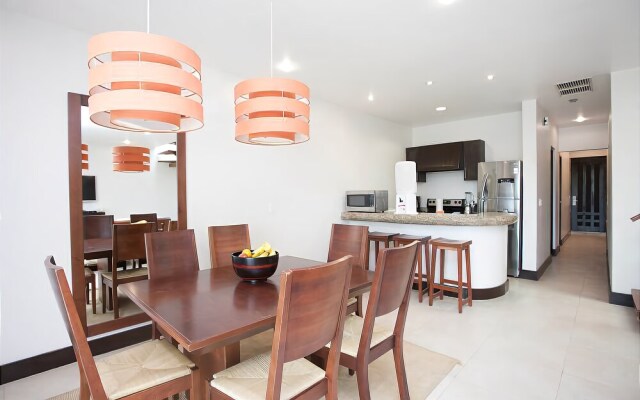 Pueblito Escondido by Playa Moments