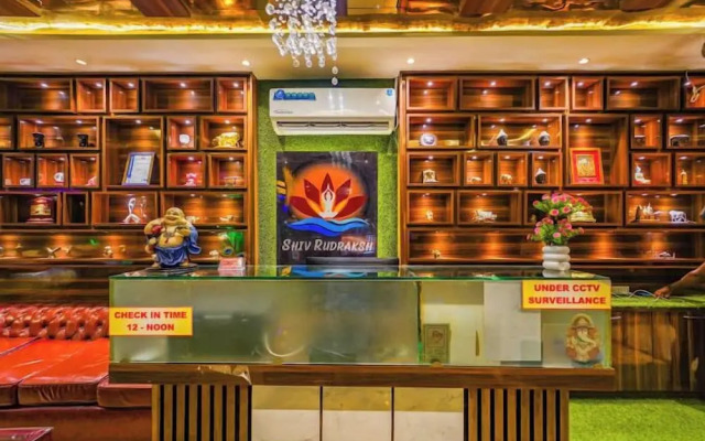 Shiv Rudraksh Resort - Near Assi Ghat