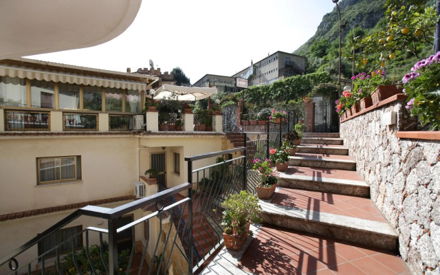 Hotel Soleado