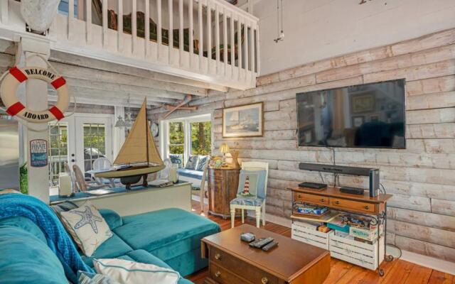 Blue Heaven by Oak Island Accommodations