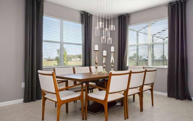 Stunning Vacation Home So3890